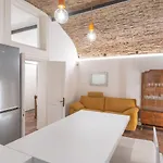Apartment Calderai 82 1 E 2