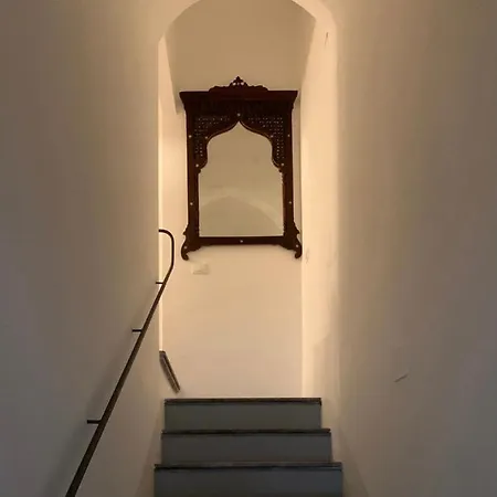 Calderai 82 1 E 2 * Palerme